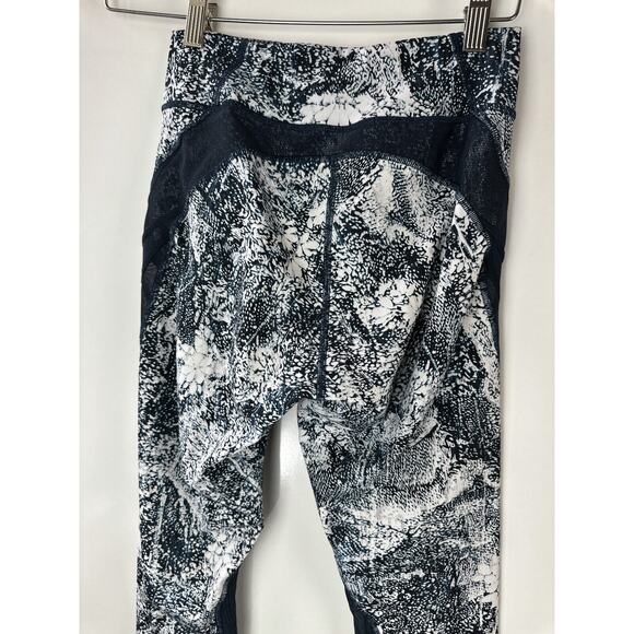 Lululemon Never Still Crop 21" Leggings Wildwood White Nocturnal Teal Mesh Sz 6 - Picture 8 of 12